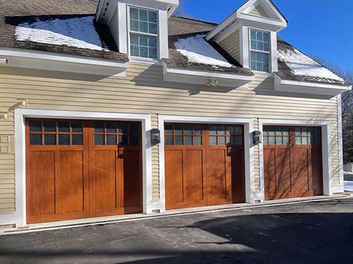9' x 8', Fimbel, American Legends Vanderbilt with Tricoya overlays natural mahogany stain with obscure glass