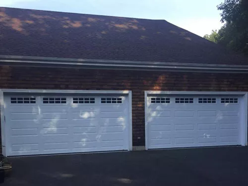 16x7 Acadia 138 Classic XL panel, Ice White, Stockton inserts with high lift